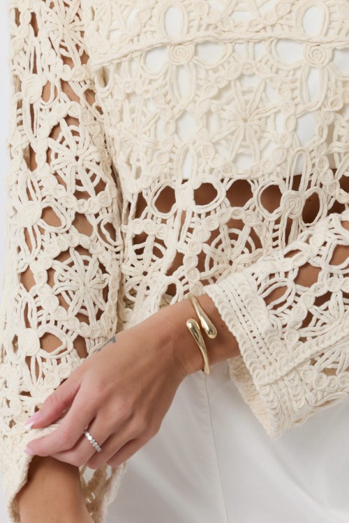 bluzka-szydelkowa-z-dlugim-rekawem-w-stylu-boho (1).jpg