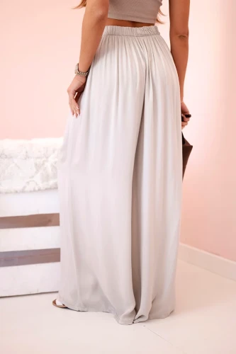 viral ciemny beż tył.webp